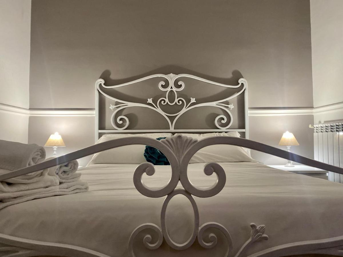 Miluar - Centro Storico - Lungo La Via Della Musica Bed & Breakfast Napoli Eksteriør bilde