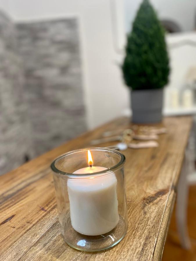 Miluar - Centro Storico - Lungo La Via Della Musica Bed & Breakfast Napoli Eksteriør bilde