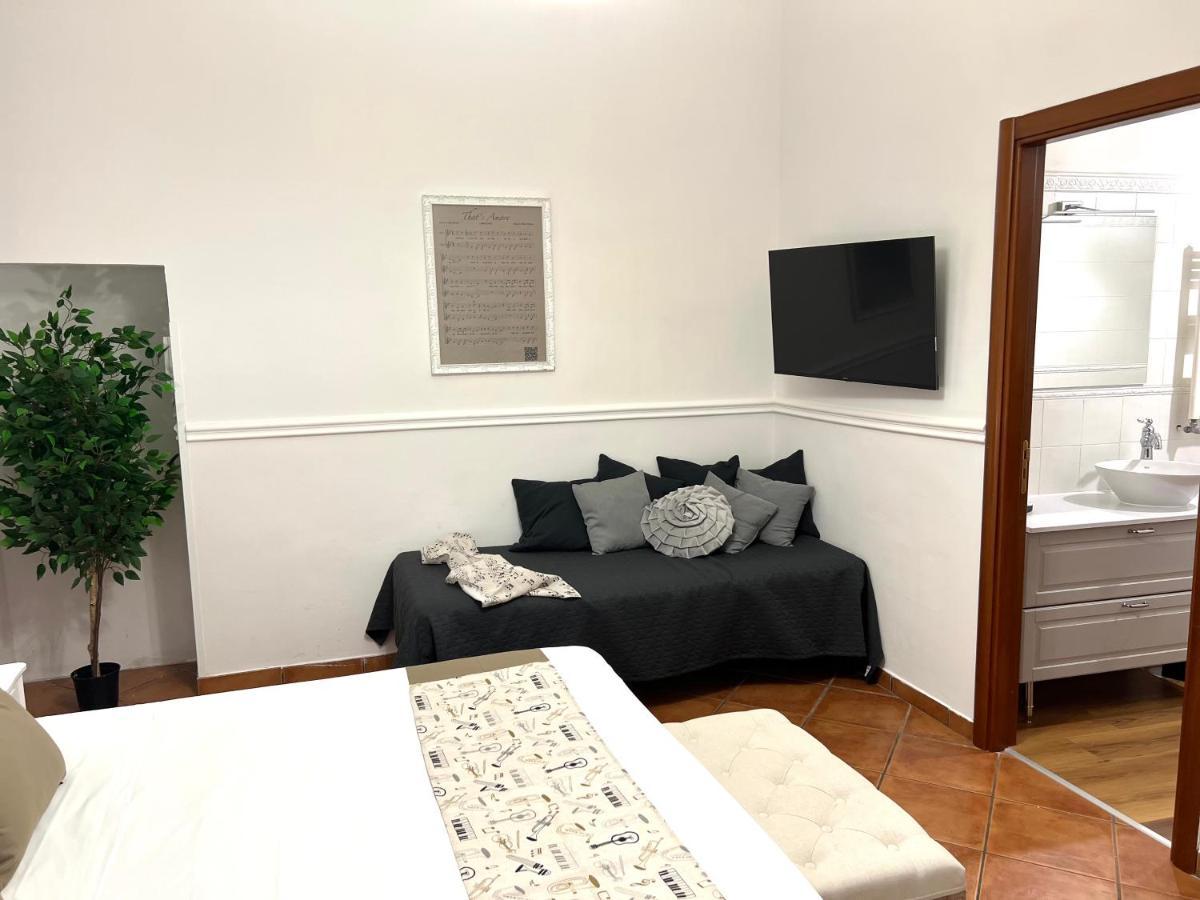 Miluar - Centro Storico - Lungo La Via Della Musica Bed & Breakfast Napoli Eksteriør bilde