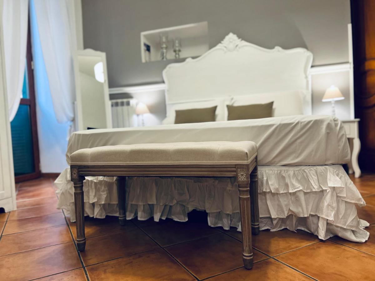 Miluar - Centro Storico - Lungo La Via Della Musica Bed & Breakfast Napoli Eksteriør bilde