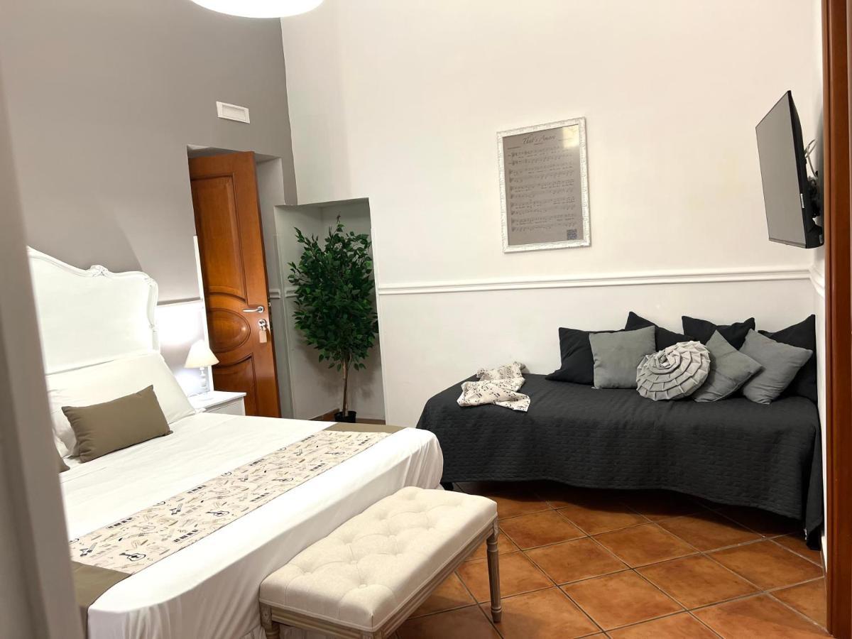 Miluar - Centro Storico - Lungo La Via Della Musica Bed & Breakfast Napoli Eksteriør bilde